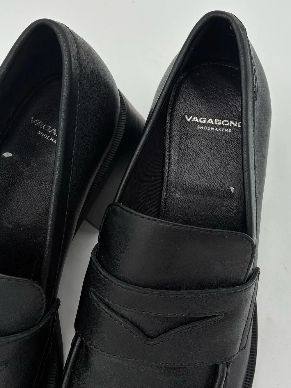 Vagabond Women's Black Leather Square-Toe Heeled Penny Loafers - Picture 2 of 3